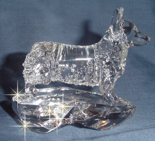 Hand-Sculpted Crystal Statue of Pembroke Welsh Corgi Side View